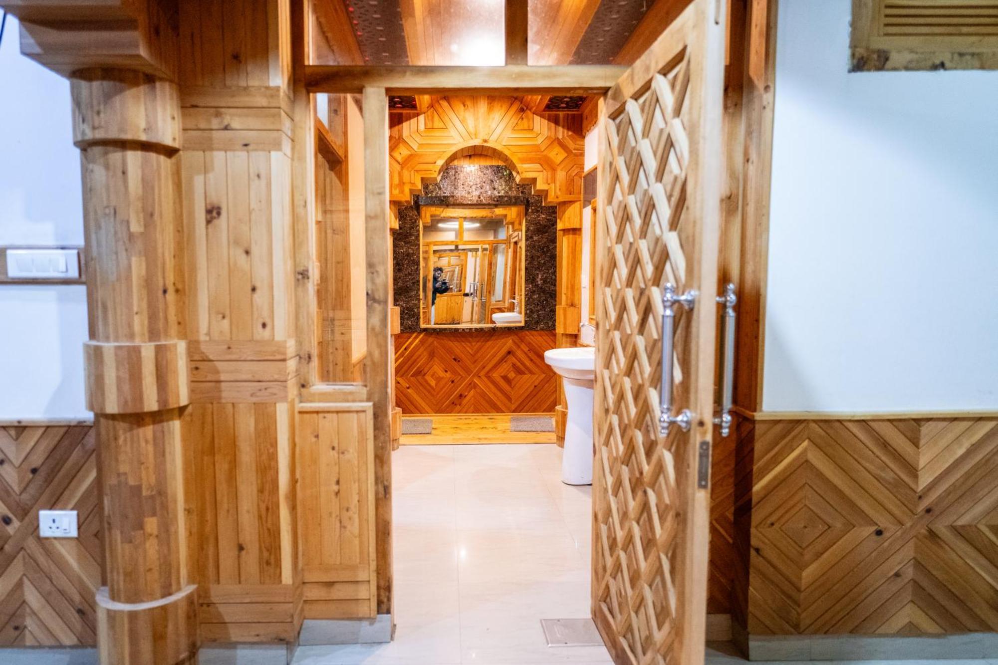 Norvin Homes Шимла Екстериор снимка